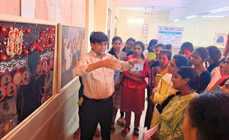 पालघर जिल्ह्यात डॉ. नरेंद्र दाभोलकर चित्रशिल्प प्रदर्शनास उत्स्फूर्त प्रतिसाद